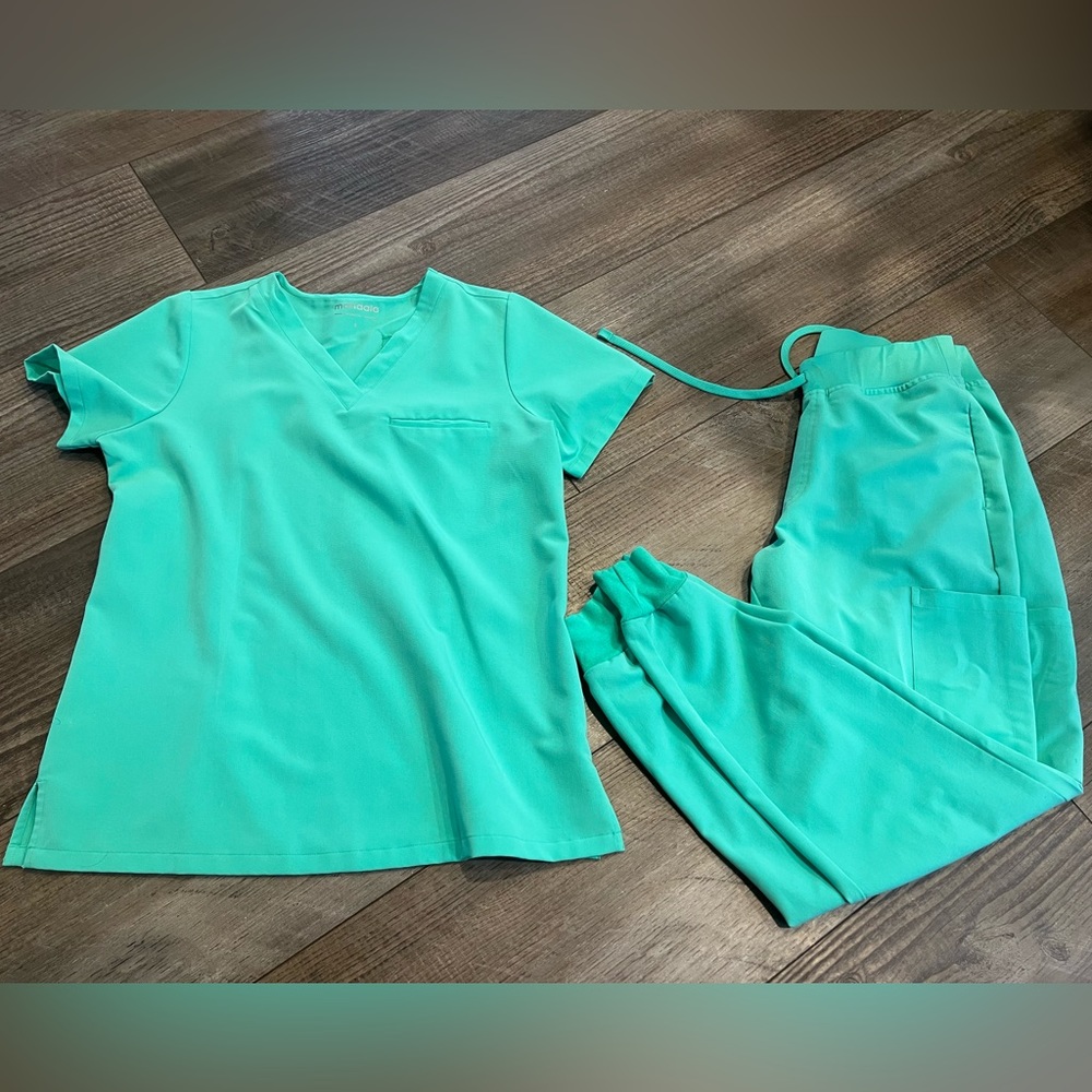 Mandala Mint Green Scrub Set